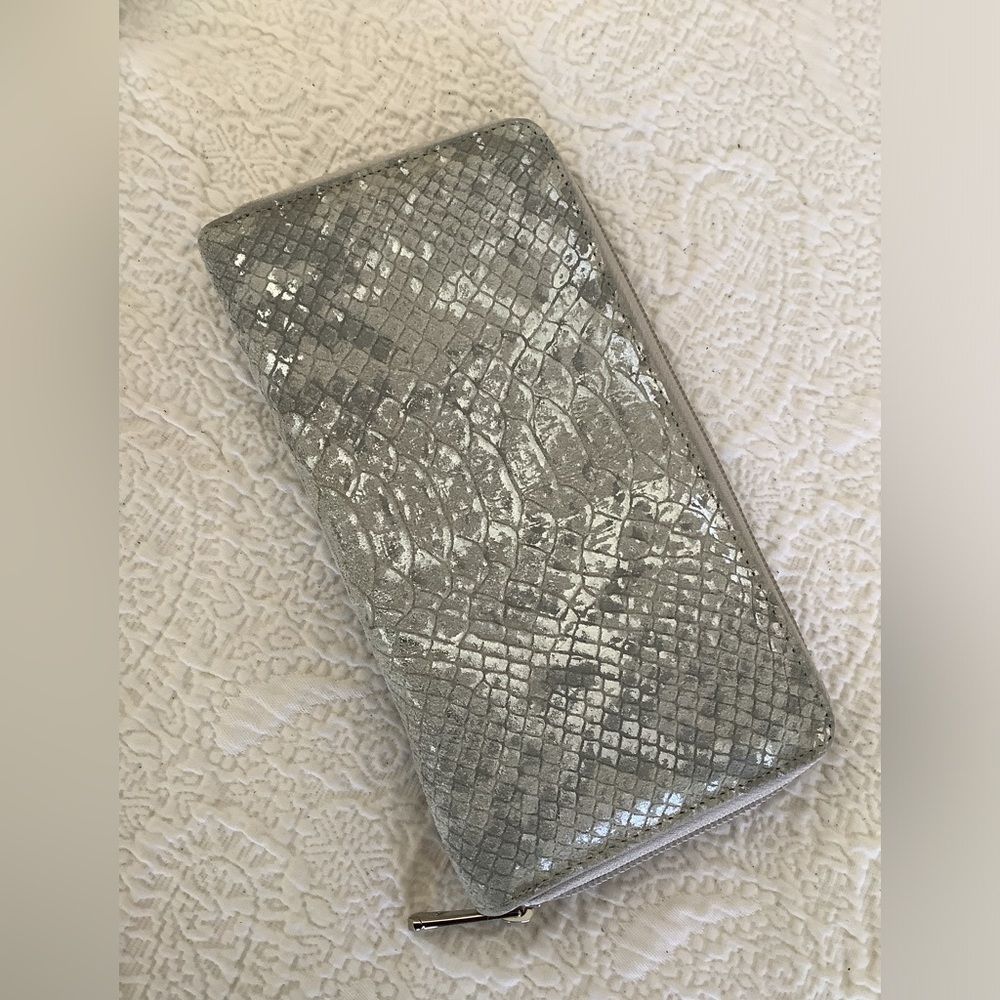 Silpada Margeaux Wallet F0014